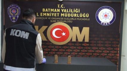 Makedonya ekibinin başkanı Batman'da ka&ccedil;ak altınla yakalandı!