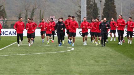 Milliler Romanya ma&ccedil;ına hazır! Zeki &Ccedil;elik ve Merih Demiral gelişmesi