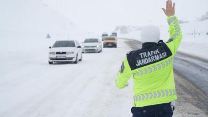 Muş'ta 'dur' ihtarına uymayan s&uuml;r&uuml;c&uuml;ye 215 bin TL ceza