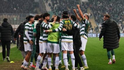 Adım adım şampiyonluğa gidiyorlar! 41 bin taraftar &ouml;n&uuml;nde kritik zafer