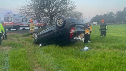 Takla atan otomobilin s&uuml;r&uuml;c&uuml;s&uuml; &ouml;ld&uuml;