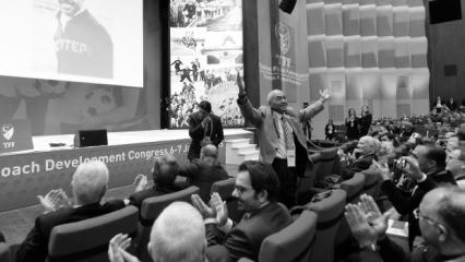 T&uuml;rk futbolunun efsane ismi hayatını kaybetti