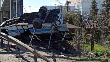 5 kişinin &ouml;ld&uuml;ğ&uuml; Ankara'daki kahreden kazanın g&ouml;r&uuml;nt&uuml;leri ortaya &ccedil;ıktı