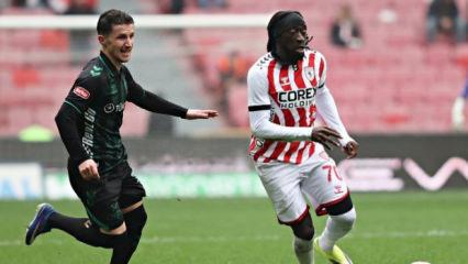 Samsunspor 4 goll&uuml; ma&ccedil;ta 3 puanı uzatmada ka&ccedil;ırdı