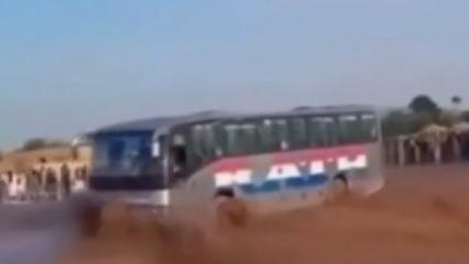 Afganistan ve Pakistan'ı sel vurdu: 47 &ouml;l&uuml;