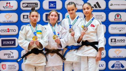 Havva Sena'dan 1 ayda 2 madalya