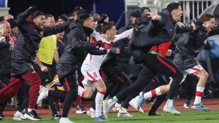 A Milli Takım'dan &uuml;st &uuml;ste paylaşımlar! 'Yer g&ouml;k inlesin'