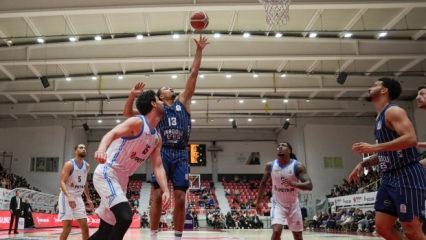Anadolu Efes Aliağa Petkim'i farklı ge&ccedil;ti!