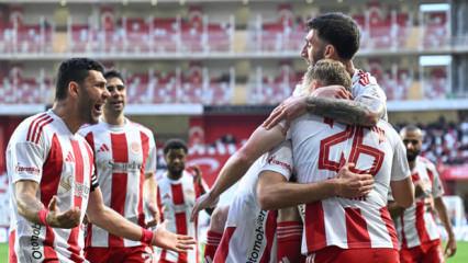 Antalyaspor Ey&uuml;pspor karşısında 3 puanı 3 golle aldı!