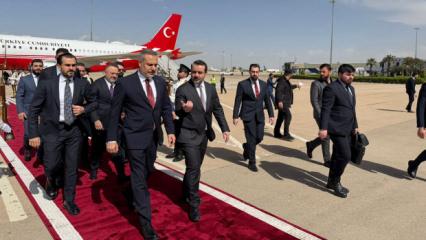 Suriye'de &ouml;nemli zirve: Fidan, Şara ve Zelenskiy ile bir araya geldi