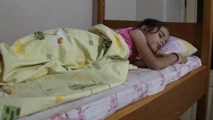 &Ccedil;ocuklarda sık rastlanıyor! Uzman isim aileleri uyardı: Aniden uyandırmayın