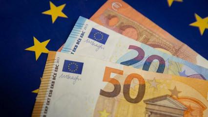 Dalar ve Euro'da g&uuml;n&uuml;n ilk fiyatları!