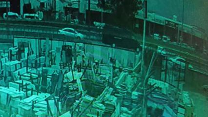 G&uuml;venlik kamerası kaydetti: Ters y&ouml;ne giren otomobil dehşet sa&ccedil;tı