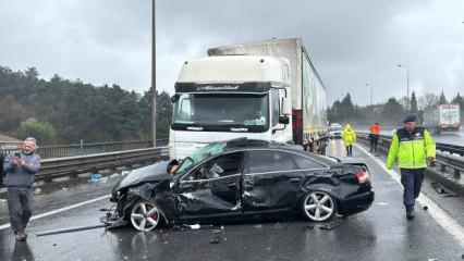 Otoyolda 6 ara&ccedil; birbirine girdi: Yaralılar var