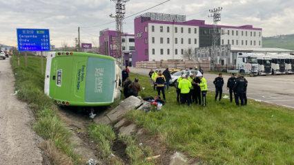 Samsun'da otob&uuml;s yan yattı: 9&rsquo;u &ouml;ğrenci, 11 yaralı