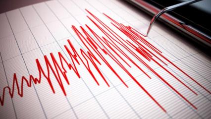 Son dakika: Balıkesir'de 4,2 b&uuml;y&uuml;kl&uuml;ğ&uuml;nde deprem meydana geldi