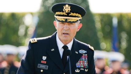 Trump'ın g&ouml;revden aldığı generalden sert mesaj: Ordu, karakterli liderler hak ediyor