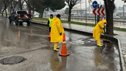 Yağışa karşı 900 personelle Gaziantep B&uuml;y&uuml;kşehir sahada!