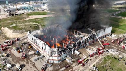 Ankara'da b&uuml;y&uuml;k yangın! &Ccedil;evre il&ccedil;elerden de ekipler b&ouml;lgede!