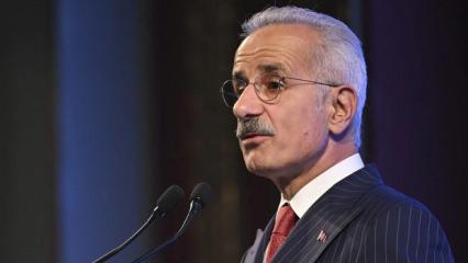 Bakan Uraoğlu a&ccedil;ıkladı: T&uuml;rk gemisi H&uuml;rm&uuml;z'den ge&ccedil;ti