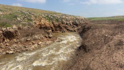 Şanlıurfa'da esrarengiz olay! Dere suyu girdapta kayboluyor: Sırrı &ccedil;&ouml;z&uuml;lemedi 