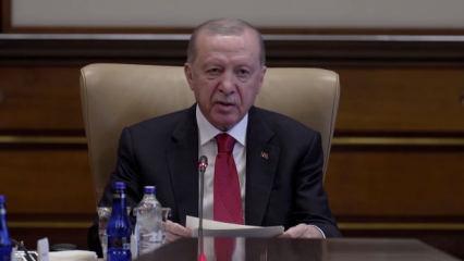 Cumhurbaşkanı Erdoğan'dan polis teşkilatına g&uuml;&ccedil;l&uuml; destek: 'Yanınızdayız'