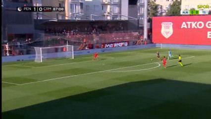 Hamza Akman'ın boş kaleye atamadığı gol sa&ccedil; baş yoldurdu