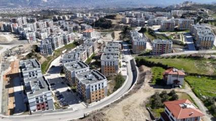 Hatay'da deprem konutları teslim edildi, kiralar dibi g&ouml;rd&uuml;