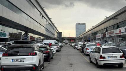 H&uuml;rm&uuml;z Boğazı krizi otomobilde ikinci eli vurdu