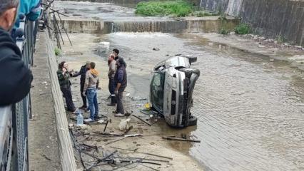 Kanala u&ccedil;an otomobildeki anne ve bebeği kurtarıldı