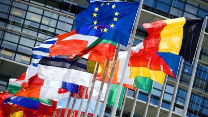 Mekanik siyasetten dijital devlete