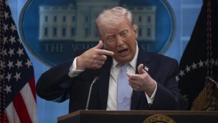 Trump&rsquo;tan İran&rsquo;daki protestocular i&ccedil;in silah sevkiyatı itirafı: K&uuml;rt gruplar yalanladı! 