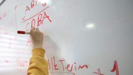 Kıtaları birleştiren sınıflar: Uluslararası imam hatiplerde rekor başvuru