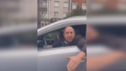 &lsquo;Yayaya yol verdin&rsquo; diye ter&ouml;r estirdi: '&Ccedil;ocuğum var' feryadını duymadı, aracına saldırdı