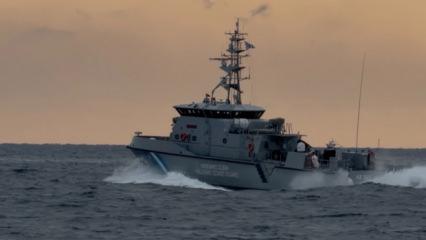 Yunan gemisi, T&uuml;rk balık&ccedil;ı teknesini taciz etti! Hareketli anlar anbean kamerada