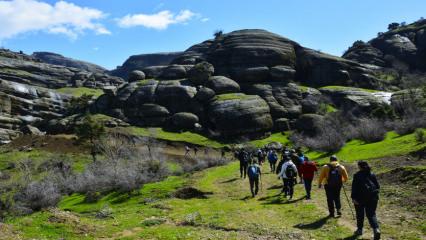 5 bin yıllık tarihle ta&ccedil;lanan doğa harikası: Kefrum Kalesi