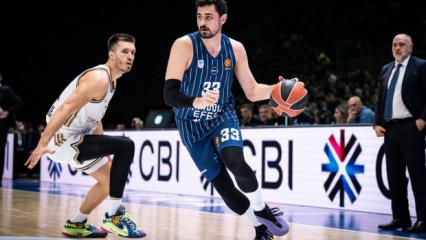 Anadolu Efes Avrupa'da sezonu Ergin Ataman'a karşı kapatıyor!