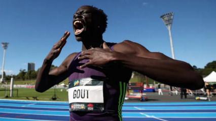 Atletizm yeni efsanesini buldu! Usain Bolt'u ge&ccedil;erek d&uuml;nya rekoru kırdı