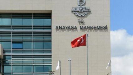 AYM'den 11 siyasi parti hakkında karar!