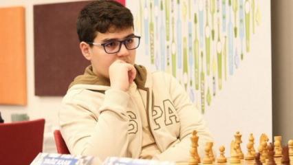 D&uuml;nyanın en gen&ccedil; 'S&uuml;per B&uuml;y&uuml;kusta'sı artık bir T&uuml;rk! 35 yıllık rekoru tarihe g&ouml;men dahi