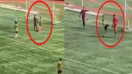 Gol sevinci yaşayan rakibinin kafasına tekme attı! 