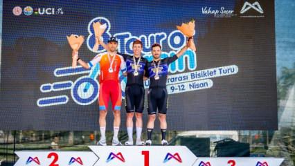 Konya B&uuml;y&uuml;kşehir Belediyespor fırtına gibi! Madalyalar peş peşe...