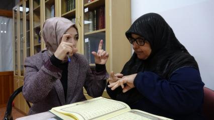 Kur'an-ı Kerim aşkı engel tanımıyor! İşitme engelli kadınlar herkesi duygulandırdı