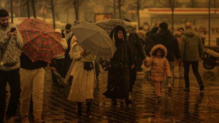 Meteoroloji'den &ccedil;ifte uyarı: &Ouml;nce toz bulutu, sonra sağanak yağış! &Ouml;ğleden sonraya dikkat