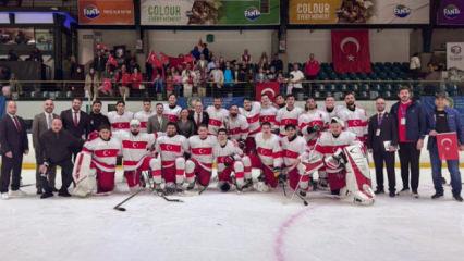 Milli sporcular G&uuml;ney Afrika'dan altın madalyayla d&ouml;nd&uuml;! Erdoğan'dan tebrik mesajı