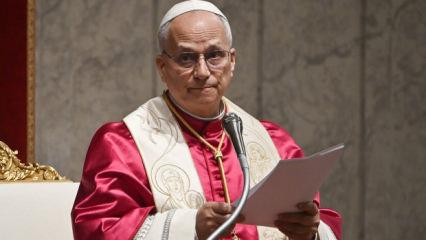 Papa'dan &ccedil;ok sert savaş &ccedil;ıkışı! 'Manip&uuml;le edenlere yazıklar olsun'