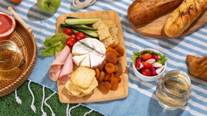 Piknik Sepeti: Taşınabilir Lezzetler