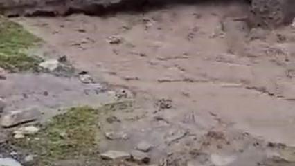 Siirt&rsquo;te faciadan d&ouml;n&uuml;ld&uuml;: Sel suları bir evi yuttu