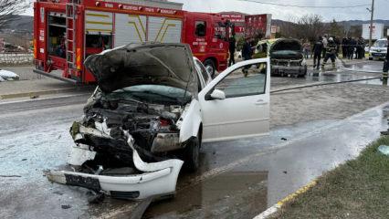 Sivasspor tesisleri &ouml;n&uuml;nde feci kaza! 4'&uuml; futbolcu 6 kişi yaralandı