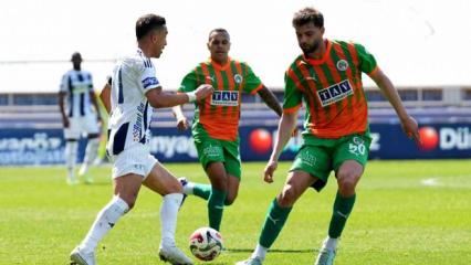 Yine bir Kasımpaşa ma&ccedil;ı! Yine s&uuml;per bir gol! İrfan Can Kahveci kaleciyi kornerden avladı